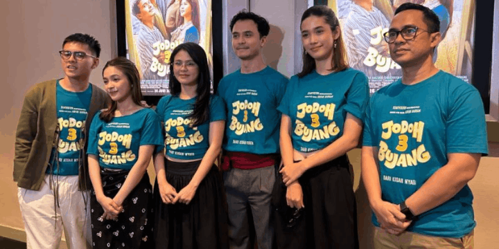 Sinopsis Singkat Film Jodoh 3 Bujang, Pernikahan Kembar sebagai Solusi Hemat